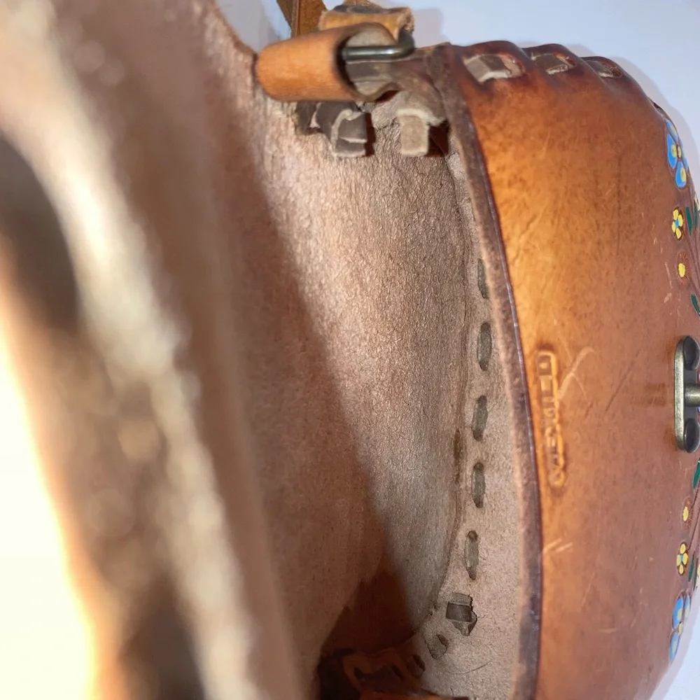 Vintage Hand-Painted Floral Boho Leather Hand Tooled Crossbody Bag - Picture 5 of 6